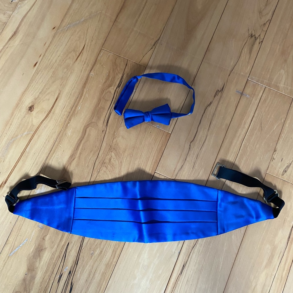 Royal blue cummerbund and bow tie
